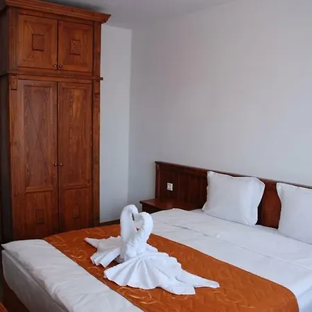 Ξενοδοχείο Elegant 3*